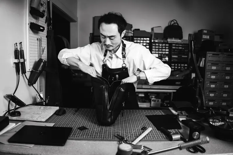 Joe working in his atelier, photographed by Dani Cruz Photography