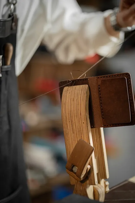 Joe working in his atelier, photographed by Dani Cruz Photography